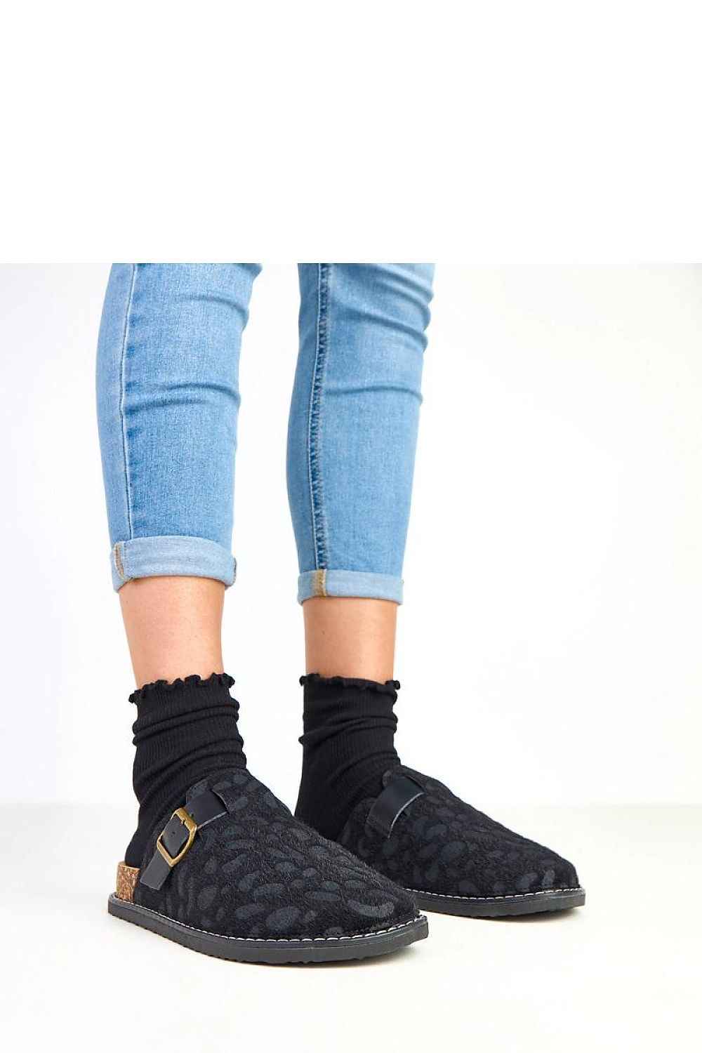 Slippers model 217920